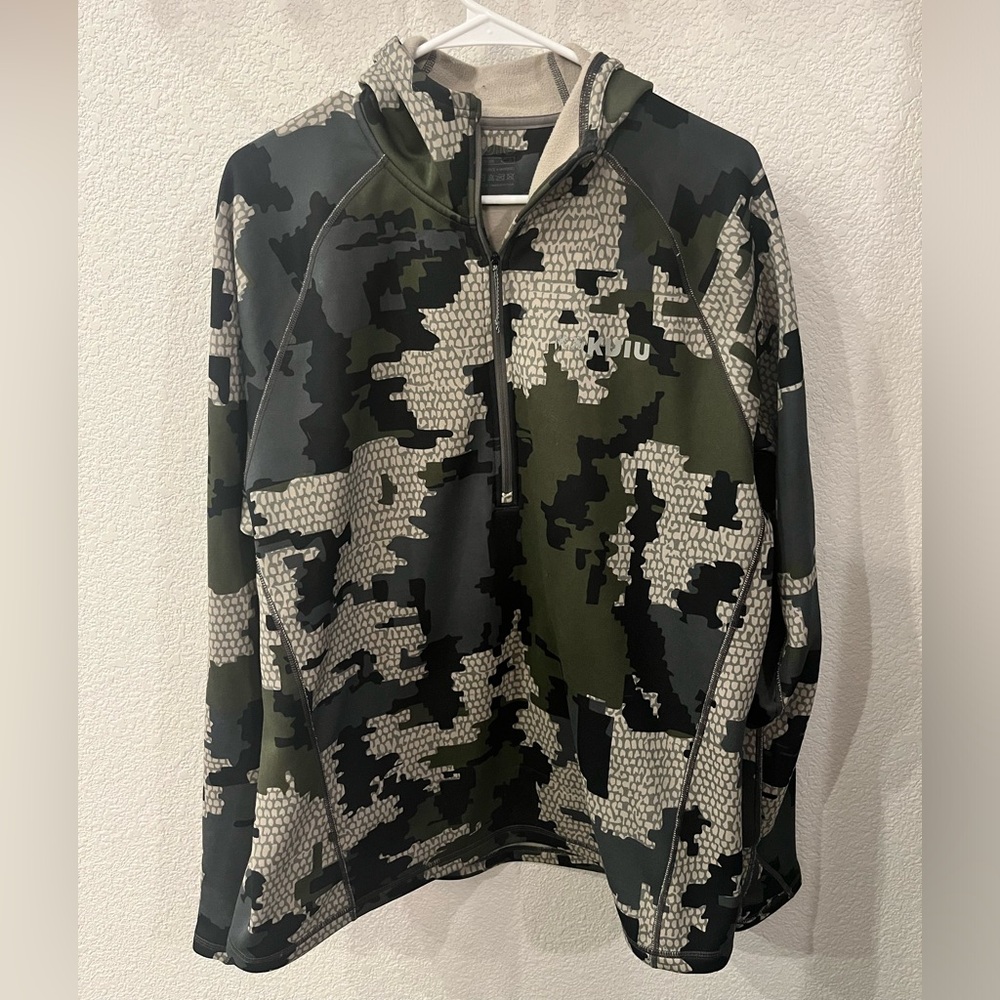 Peloton 200 Zip-T hoodie